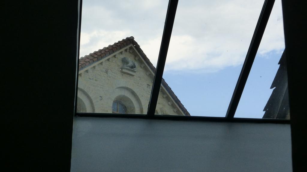La Mansarde De L Abbaye Διαμέρισμα Κλυνύ Δωμάτιο φωτογραφία